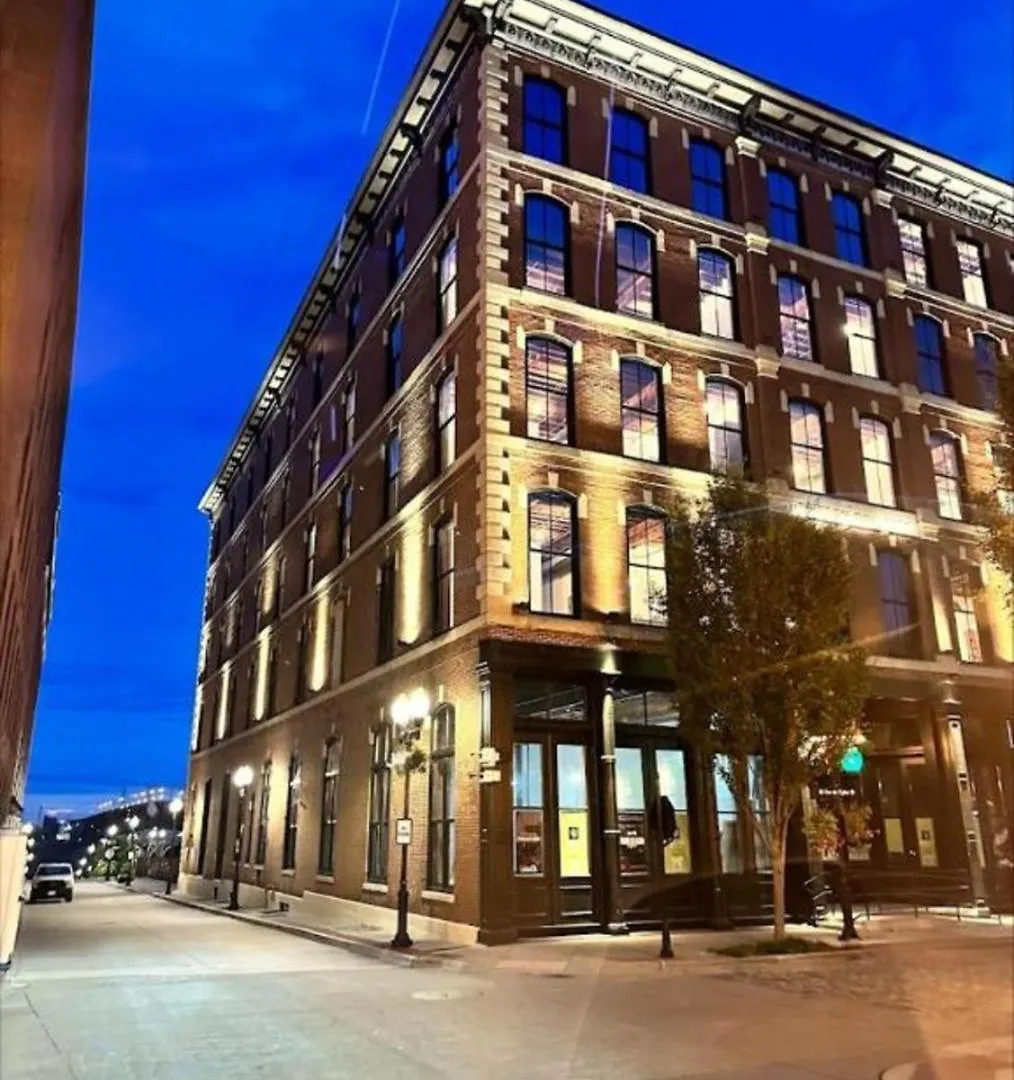 Riverfront Loft-Gated Parking-Wd-P102 Saint Louis 0*,